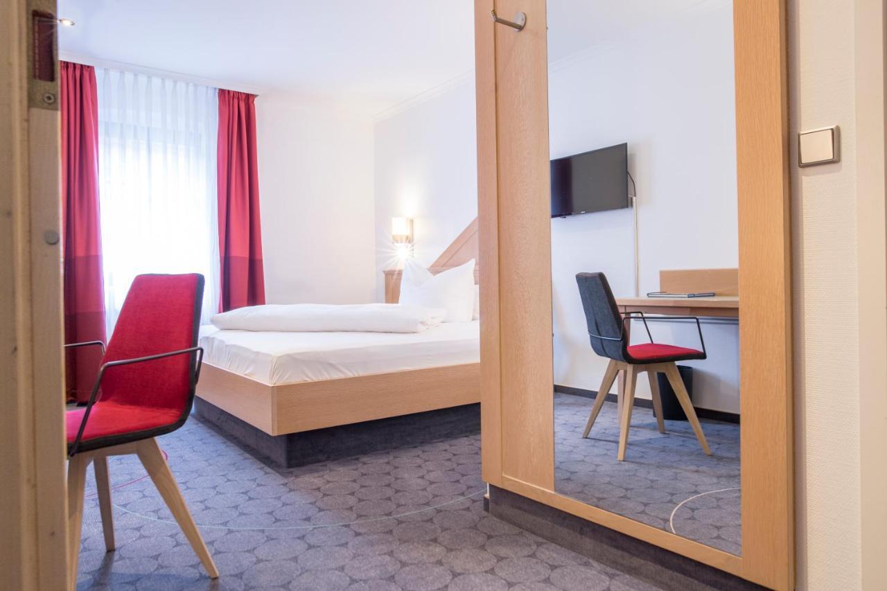 Hotel Weisses Ross Эльстерверда Экстерьер фото